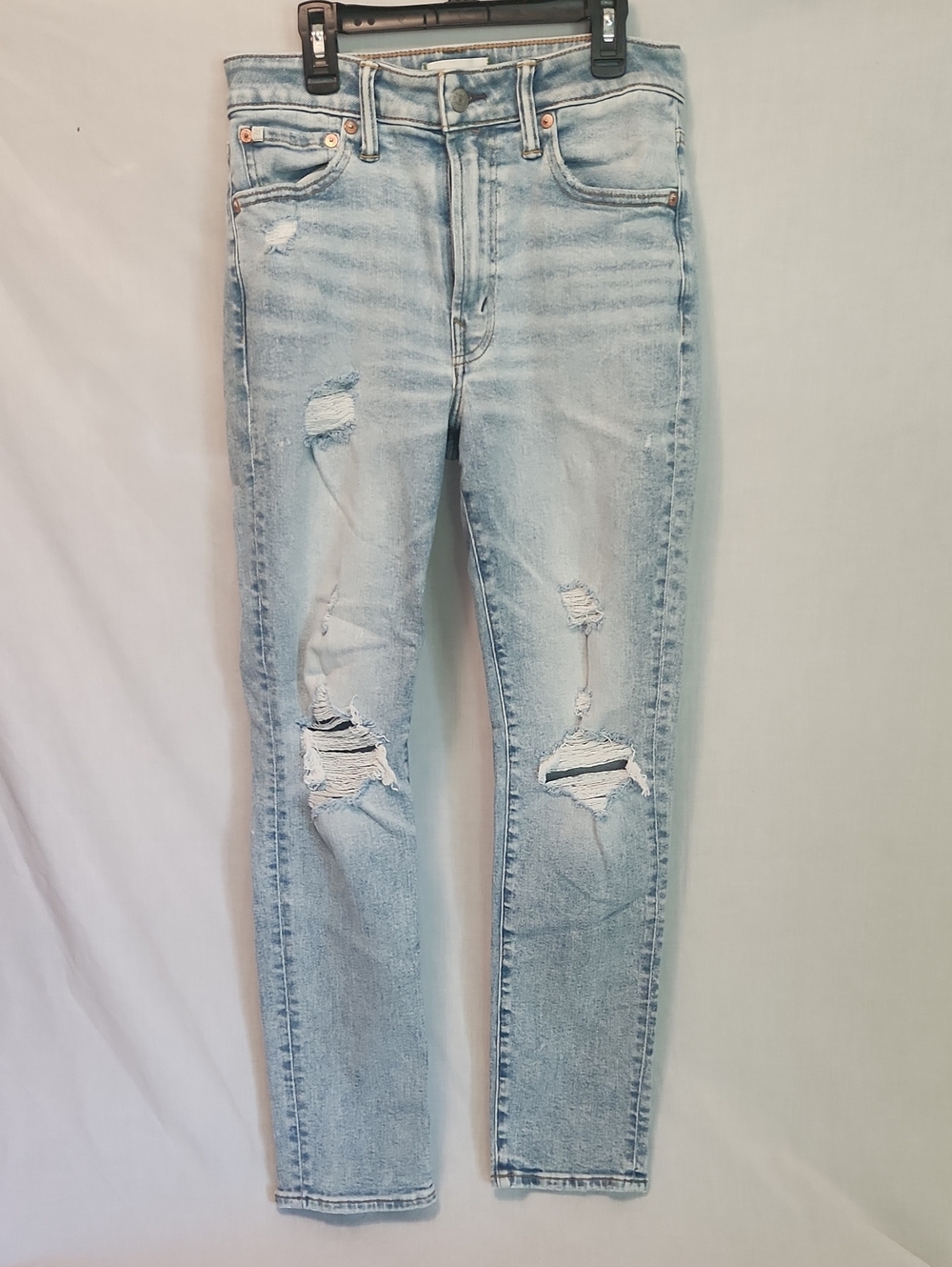 American Eagle Outfitters Light Blue Ripped Skinny Jeans